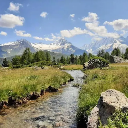 Modern In The Authentic Savoyard Mountain Village Apartment